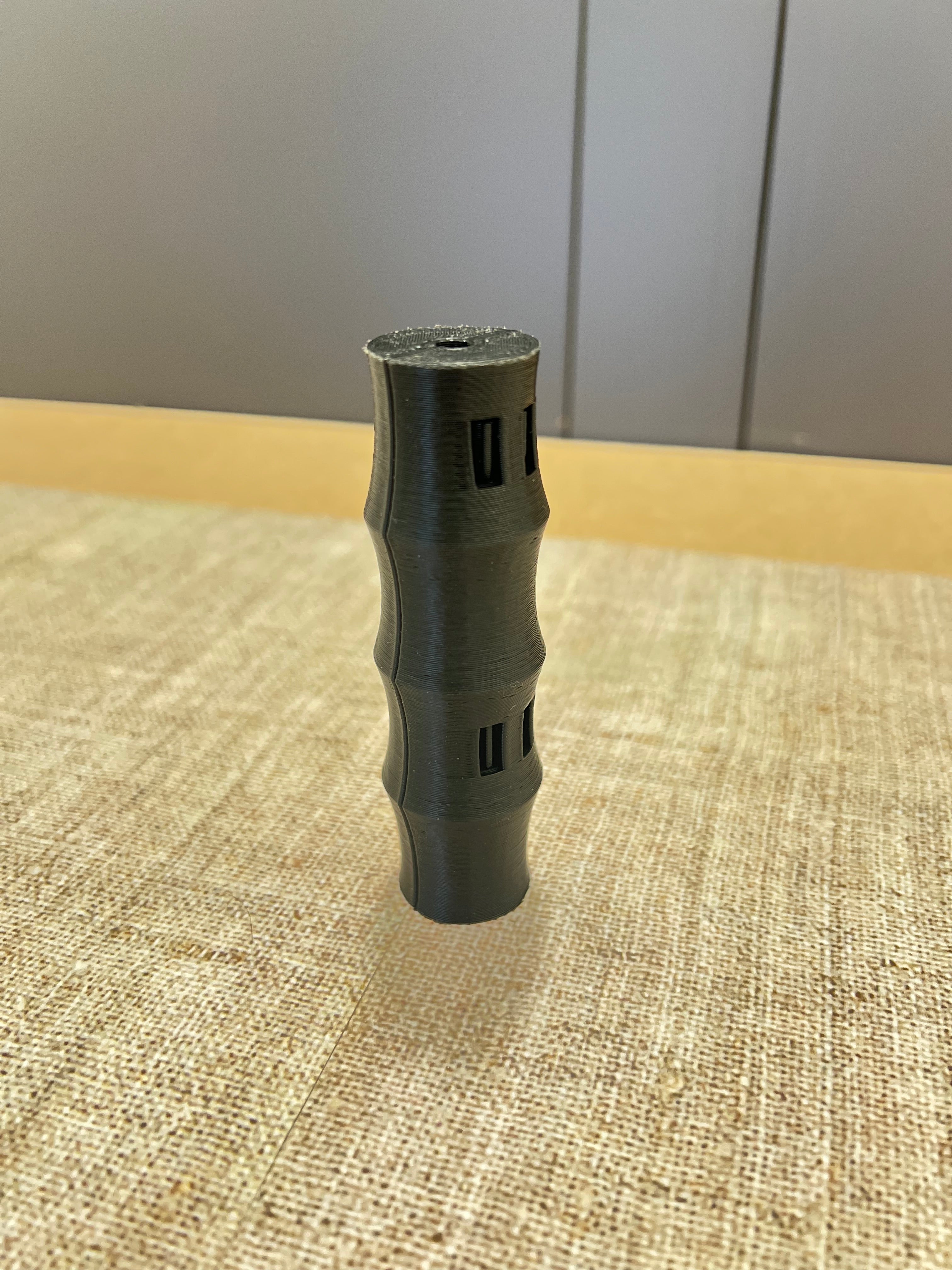 Ergonomic Bucket Handle - Black