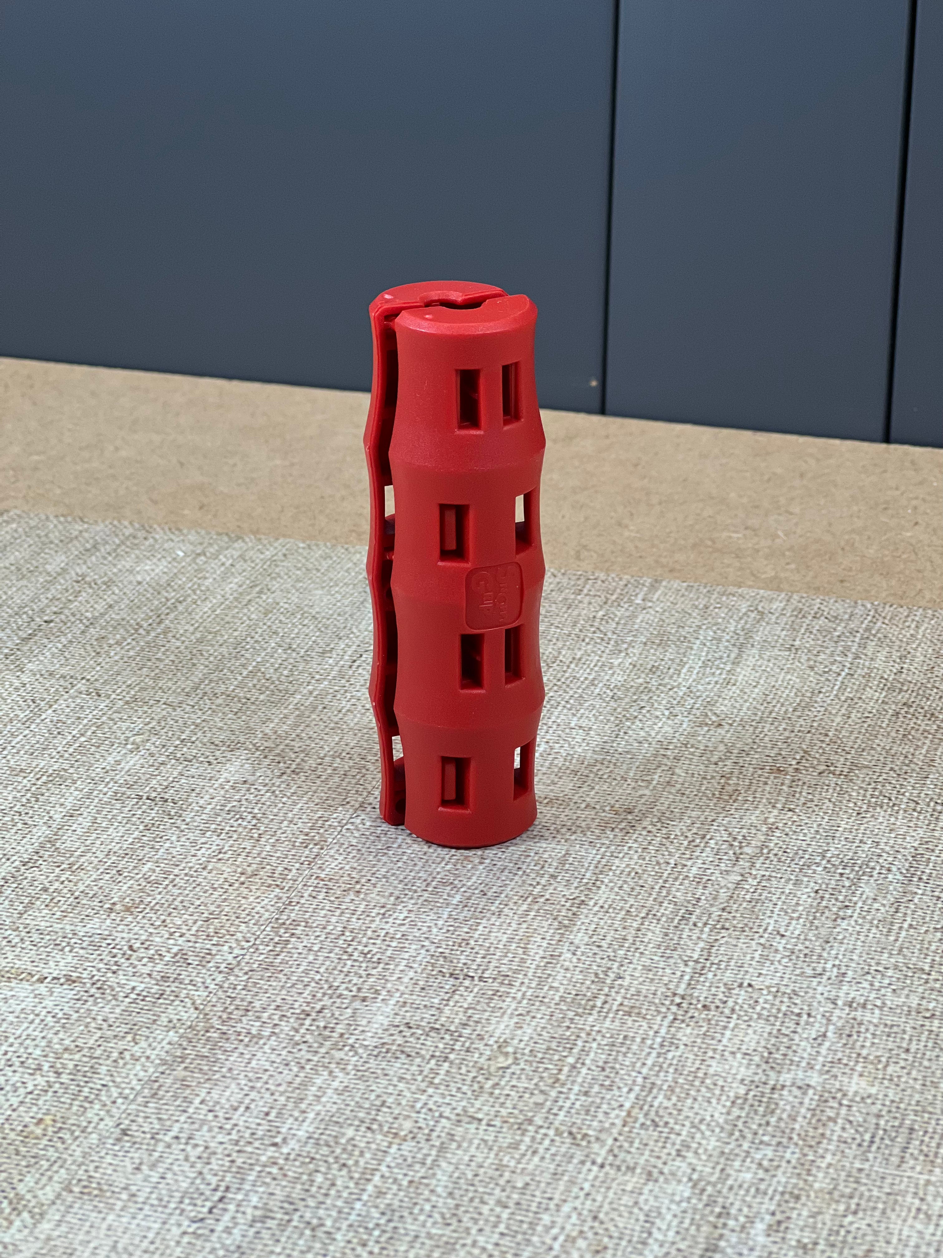 SNAPPY GRIP ERGONOMIC BUCKET HANDLE - RED