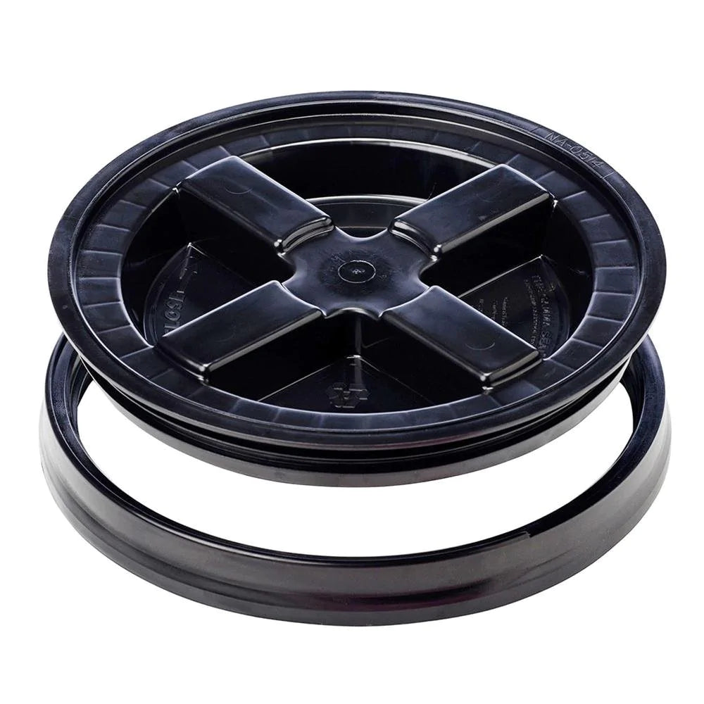 GRIT GUARD GAMMA SEAL BUCKET LID - Black